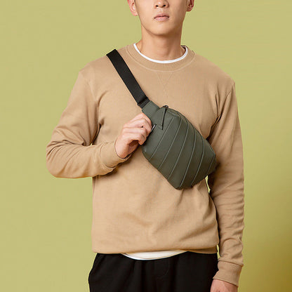 LIGHT Chest Bag - Pine Green