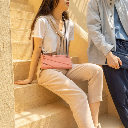 LIGHT Multipurpose Shoulder Bag - Pink simplifies your travel, making it light and effortless